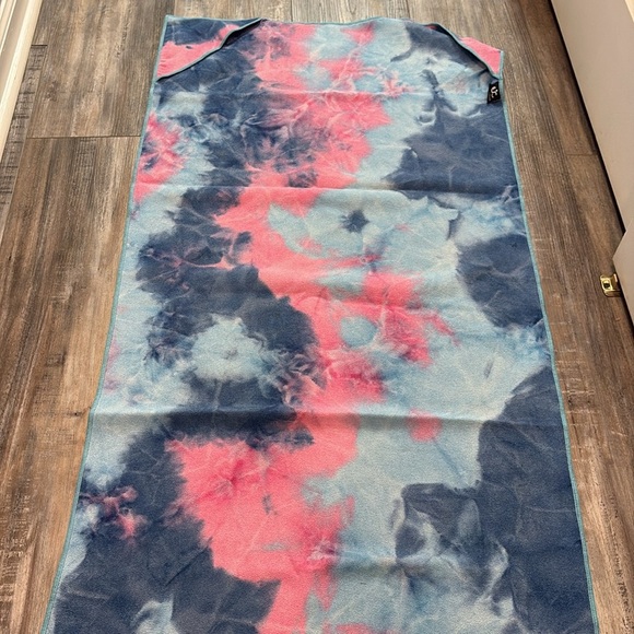 Ewedoos Yoga mat tie dye towel - Picture 2 of 5
